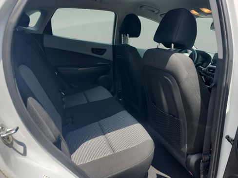 Used 2018 Hyundai Kona SE AWD/4WD image 17