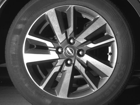 Used 2025 Nissan Versa SV FWD image 15