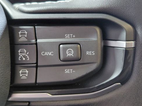 New 2026 Jeep Cherokee Overland w/ Trailer Tow Group AWD/4WD image 23