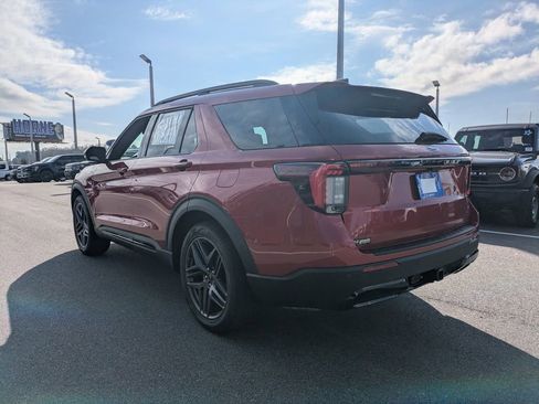 New 2026 Ford Explorer ST-Line w/ ST-Line Street Pack image 6