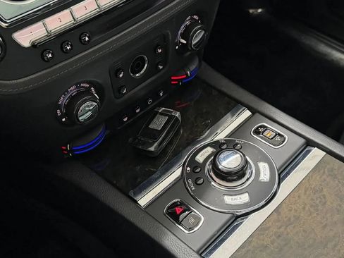 Used 2013 Rolls-Royce Ghost RWD image 21