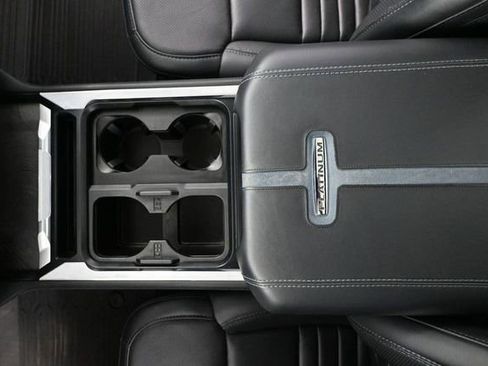 Used 2025 Ford F250 Platinum image 37