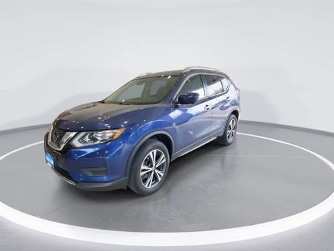 Used 2020 Nissan Rogue SV w/ Premium Package AWD/4WD image 4