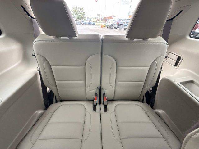 Used 2019 GMC Acadia Denali FWD image 29