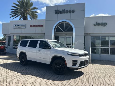 New 2026 Jeep Grand Wagoneer Limited AWD/4WD image 1