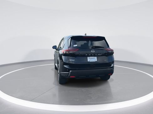 Used 2025 Nissan Rogue S AWD/4WD image 7