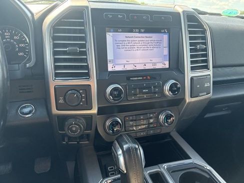 Used 2019 Ford F150 Platinum w/ Equipment Group 701A Luxury image 12