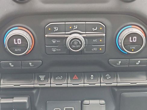 Used 2022 Chevrolet Silverado 2500 LT w/ Convenience Package AWD/4WD image 25