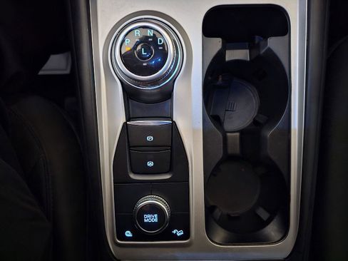 Used 2022 Ford Explorer XLT image 24