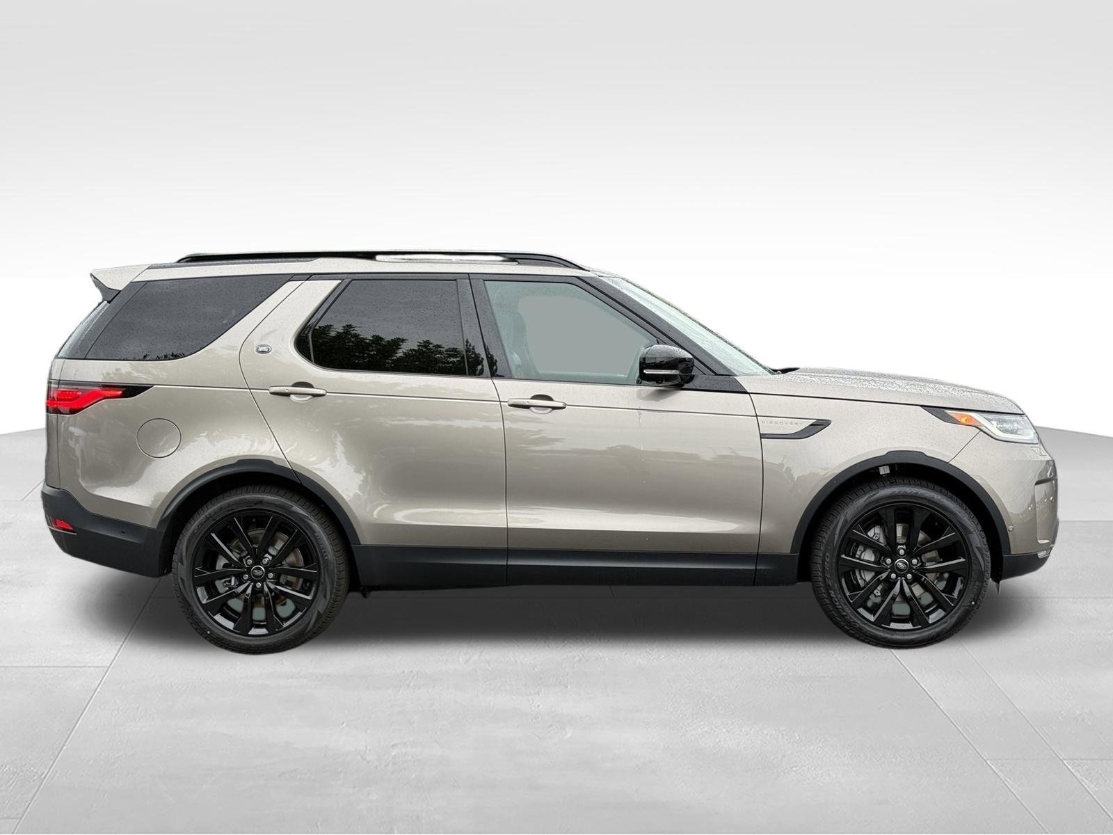 New 2026 Land Rover Discovery S AWD/4WD image 7