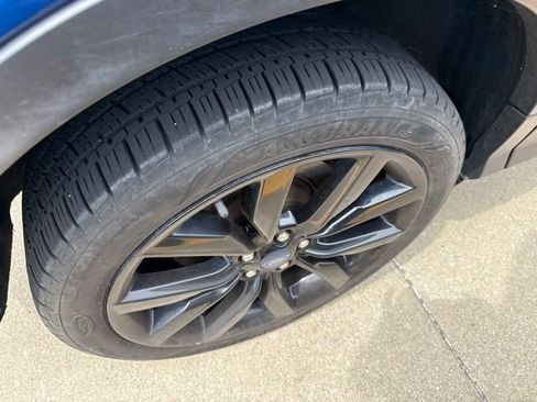 Used 2017 Ford Escape SE w/ Equipment Group 201A FWD image 10