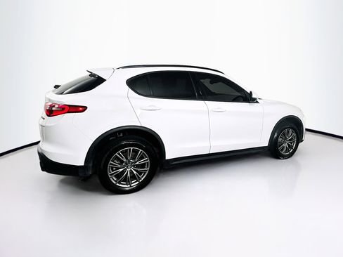 Used 2022 Alfa Romeo Stelvio Sprint image 10