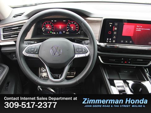 Used 2024 Volkswagen Atlas SEL Premium R-Line image 13