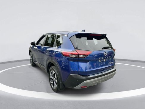 Certified 2022 Nissan Rogue SV image 7
