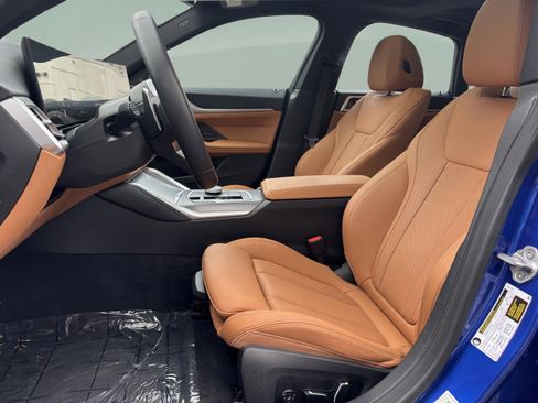 Certified 2025 BMW M440i image 19