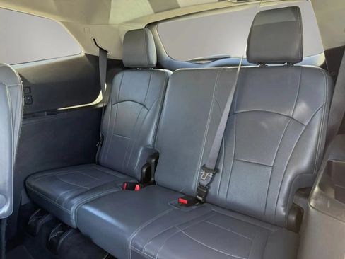 Used 2018 Buick Enclave Essence FWD image 14