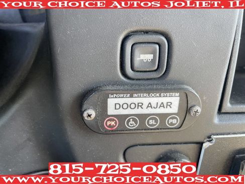 Used 2014 Chevrolet Express 4500 4500 2dr Commercial/Cutaway/Ch w/ Shuttle Bus Package image 37