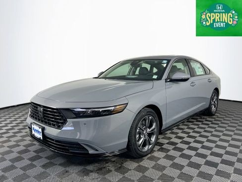 New 2025 Honda Accord EX-L image 2