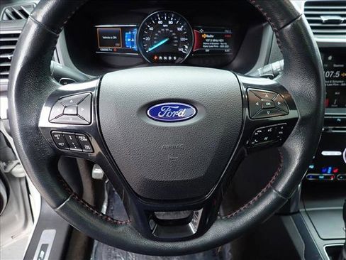 Used 2018 Ford Explorer Sport w/ Equipment Group 401A AWD/4WD image 16