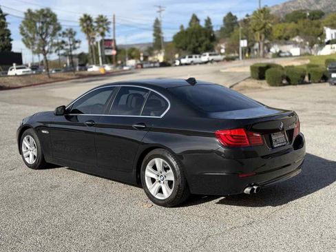 Used 2011 BMW 528i Sedan image 4