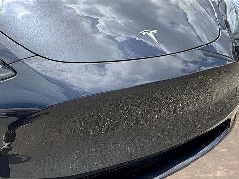 Used 2024 Tesla Model Y Long Range AWD/4WD image 34