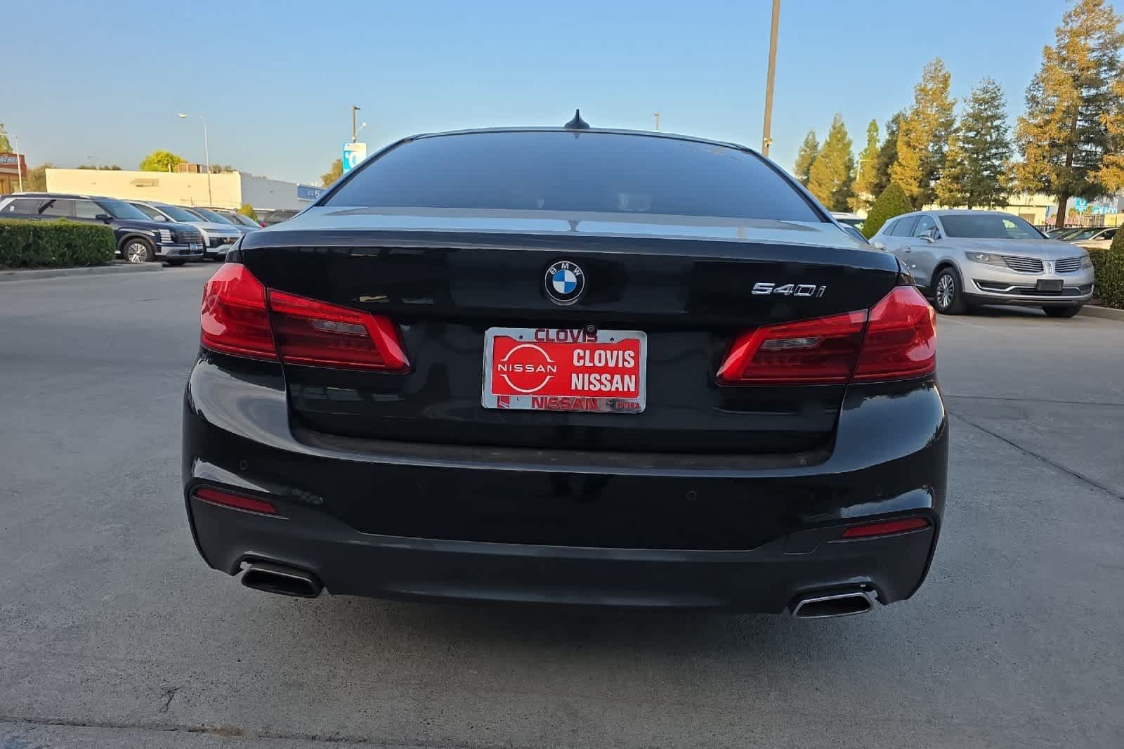 Used 2019 BMW 540i w/ M Sport Package RWD image 8