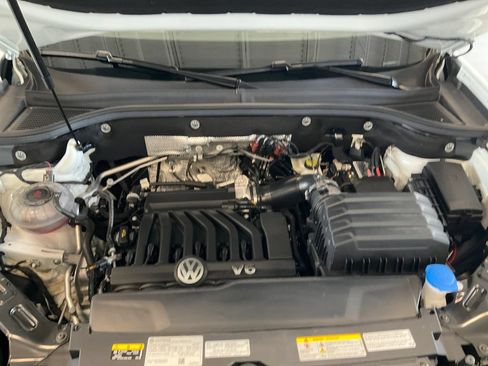 Used 2022 Volkswagen Atlas Cross Sport SEL AWD/4WD image 6