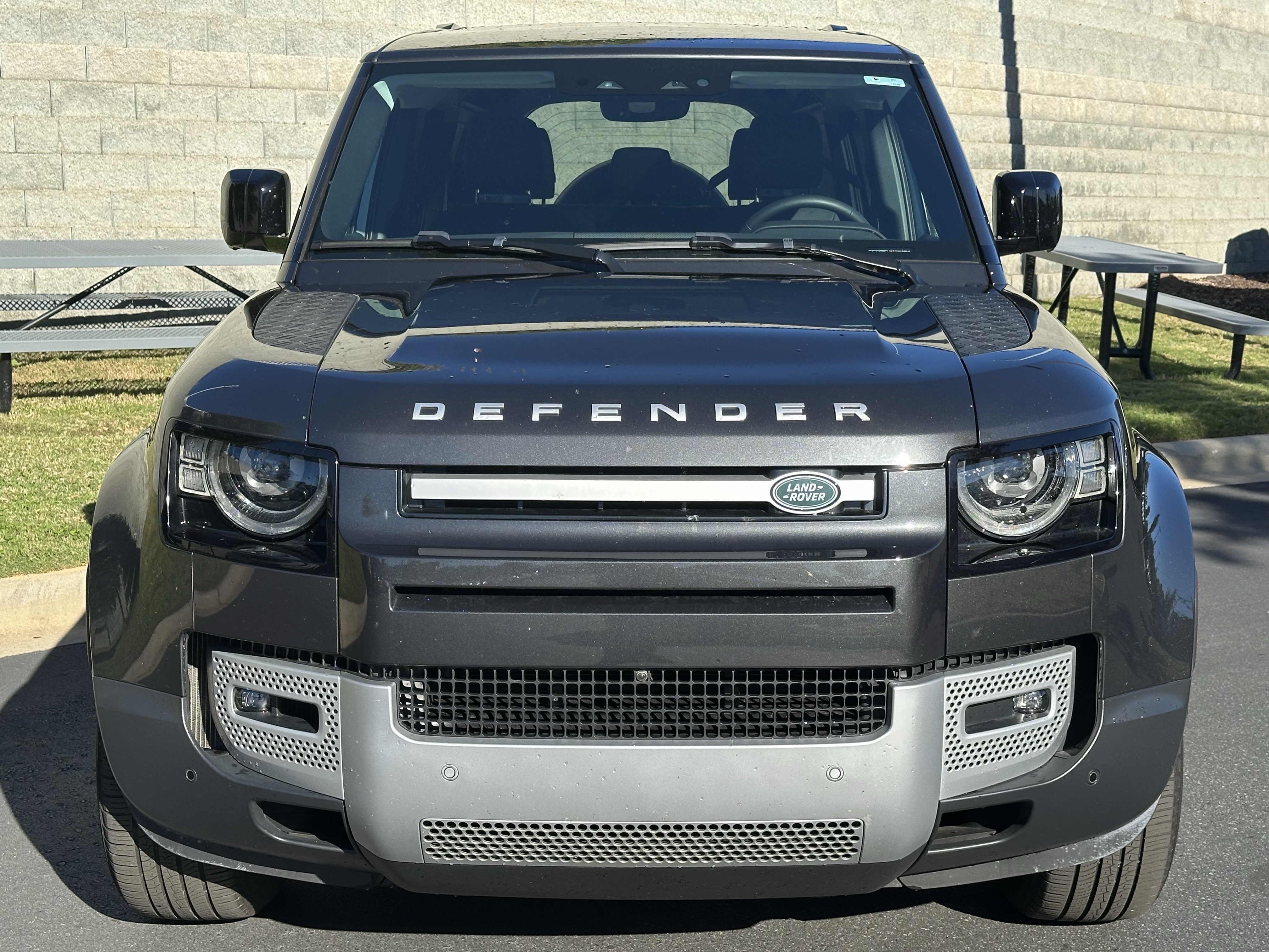 Used 2025 Land Rover Defender 110 S AWD/4WD image 10