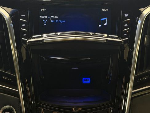 Used 2017 Cadillac Escalade Platinum AWD/4WD image 18