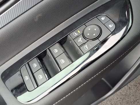 New 2026 Nissan Murano Platinum image 17