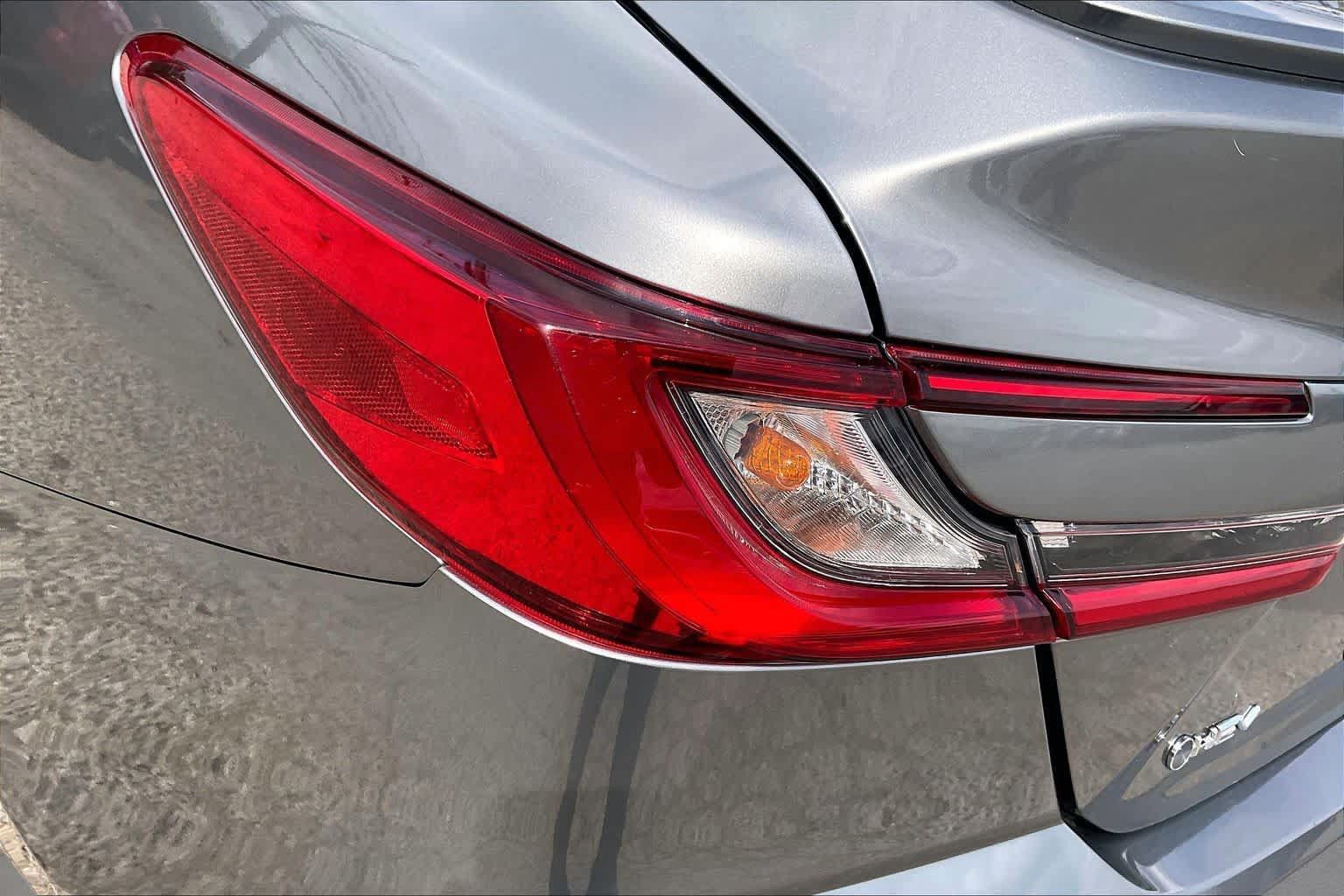 Used 2025 Toyota Camry SE FWD image 28