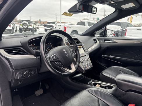 Used 2017 Lincoln MKC Reserve w/ Lincoln MKC Climate Package image 18