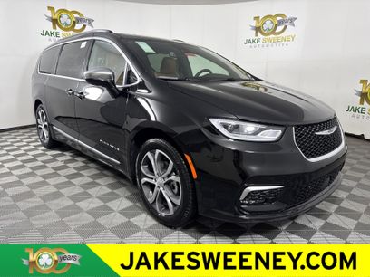 New 2026 Chrysler Pacifica Pinnacle