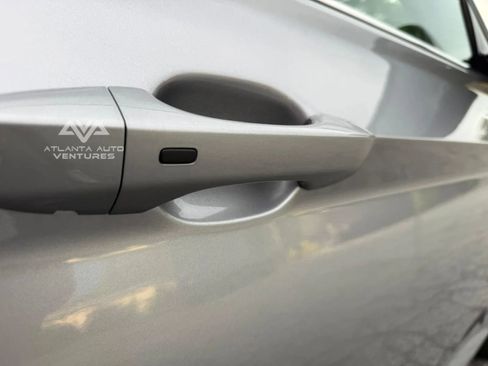 Used 2025 Volkswagen Jetta SE image 37