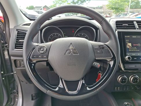 Used 2025 Mitsubishi Outlander Sport LE AWD/4WD image 20