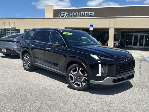Used 2025 Hyundai Palisade SEL FWD image 1