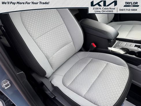 Used 2025 Ford Escape Active w/ Cold Weather Package AWD/4WD image 12
