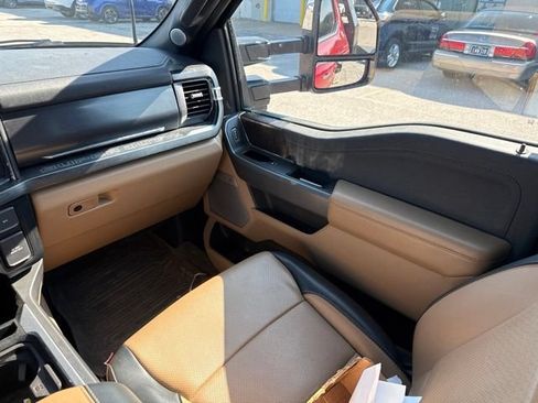 Used 2023 Ford F350 Lariat w/ Lariat Ultimate Package AWD/4WD image 19