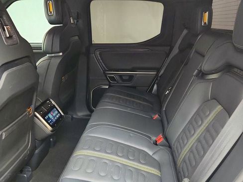 Used 2022 Rivian R1T Launch Edition image 21