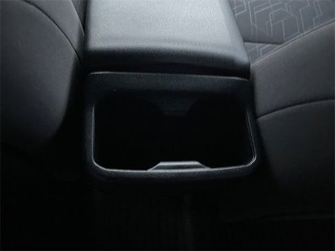 Used 2017 Toyota Tacoma TRD Sport image 16