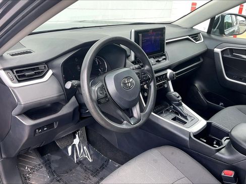 Used 2024 Toyota RAV4 XLE FWD image 18