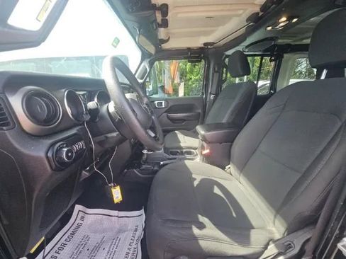 Used 2019 Jeep Wrangler Unlimited Sport AWD/4WD image 7
