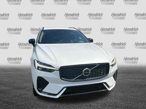 Certified 2023 Volvo XC60 B5 Ultimate w/ Protection Package Premier FWD image 3