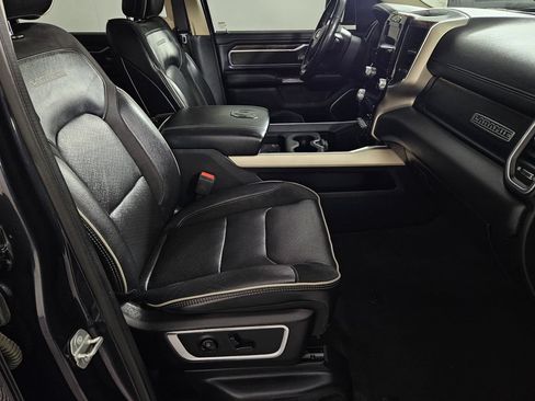 Used 2019 RAM 1500 Laramie RWD image 30