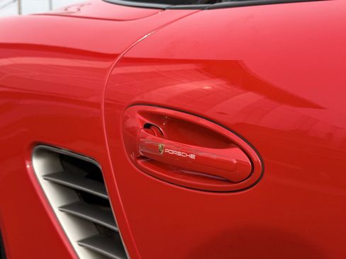 Used 2005 Porsche Boxster S image 16