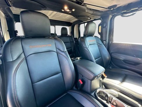 Used 2022 Jeep Gladiator Mojave w/ Cold Weather Group AWD/4WD image 28