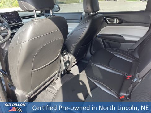 Used 2022 Jeep Compass Limited image 18
