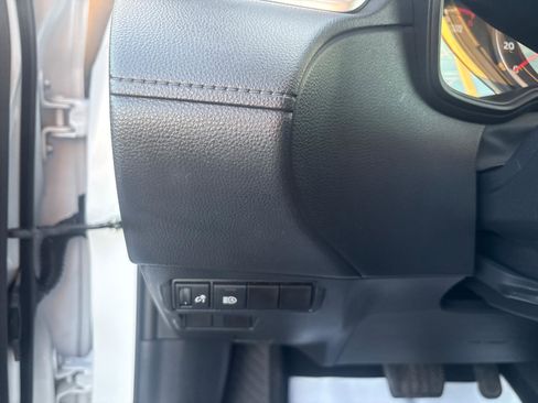 Used 2022 Toyota Corolla Cross LE image 19