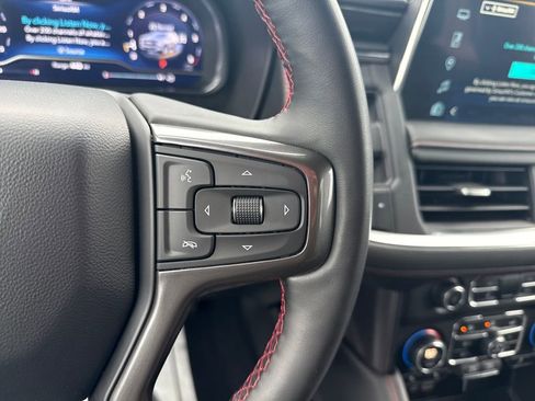 Used 2023 Chevrolet Suburban RST w/ Luxury Package image 21