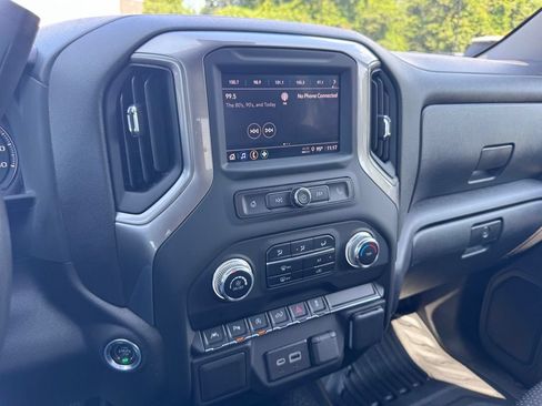 Used 2024 GMC Sierra 1500 Pro w/ Pro Value Package AWD/4WD image 29